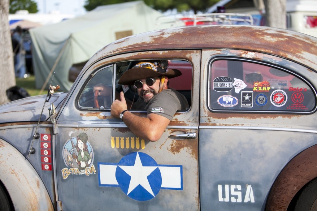 stovepipe_thumbsup_sm